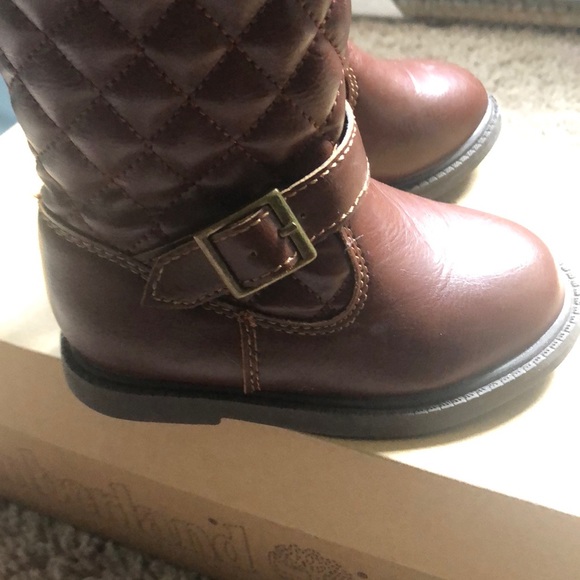 Carters - Picture 3 of 5